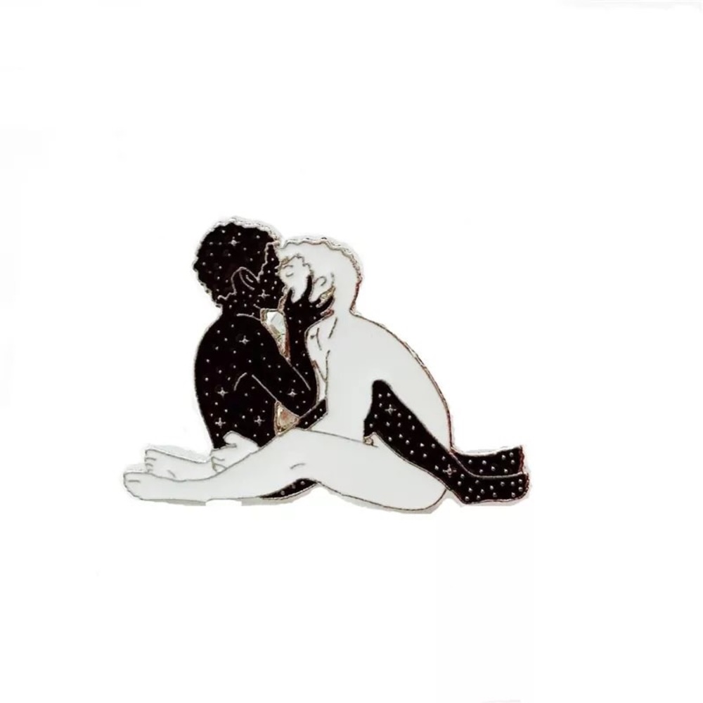 Kissing Black & White Enamel Pin